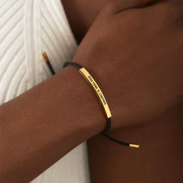 Pulsera Dios Tiene el Control™ Lleva tu fe siempre contigo